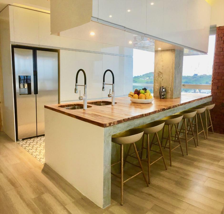 Luxury Apartment Heart Of Guayaquil Esterno foto